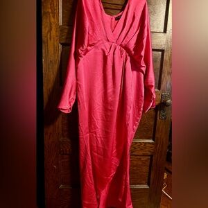 Gabrielle Union Collection
Julieta V-Neck Mermaid Pleated Dress, NWT, Size 1x